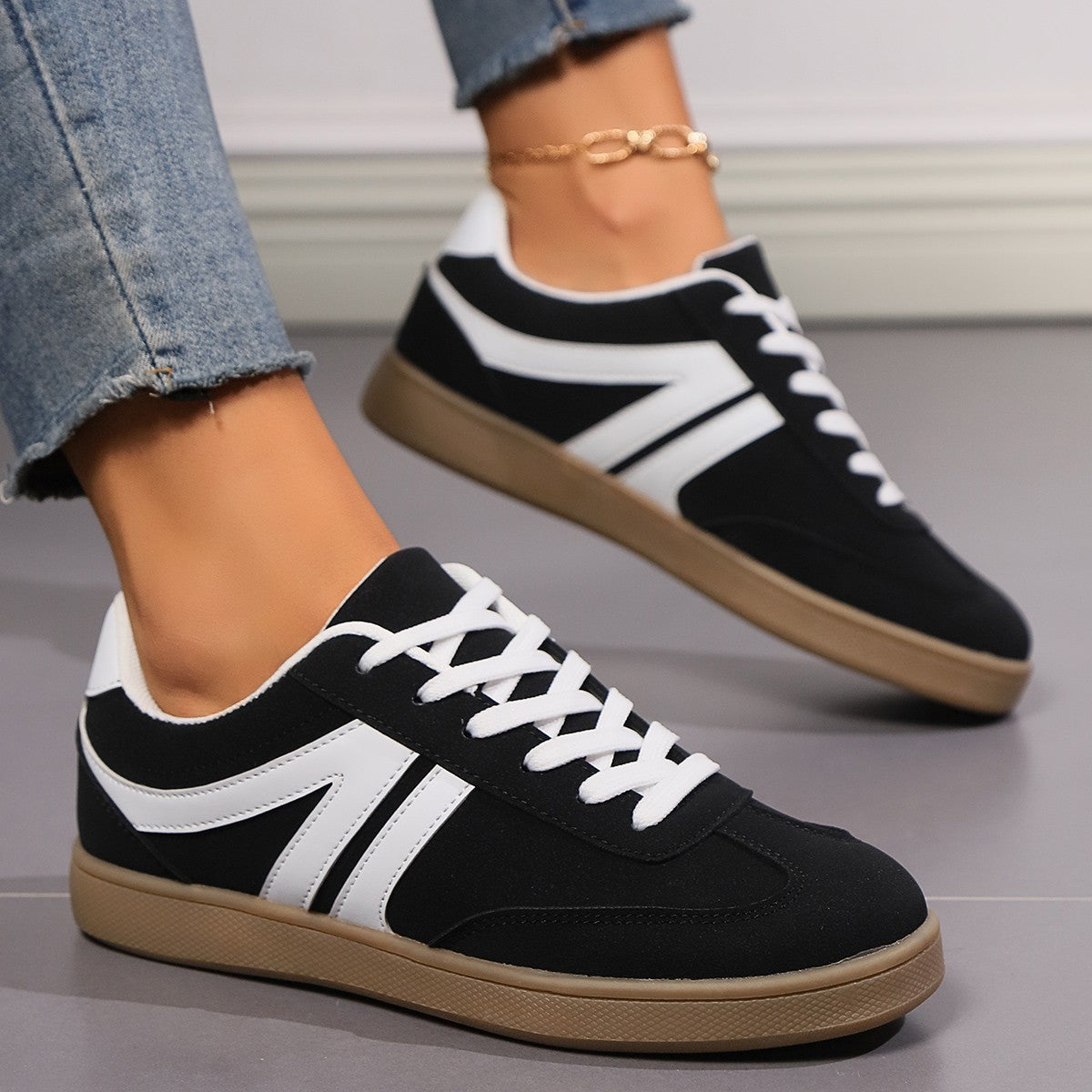 Casual Sport Shoe Striped (Women)