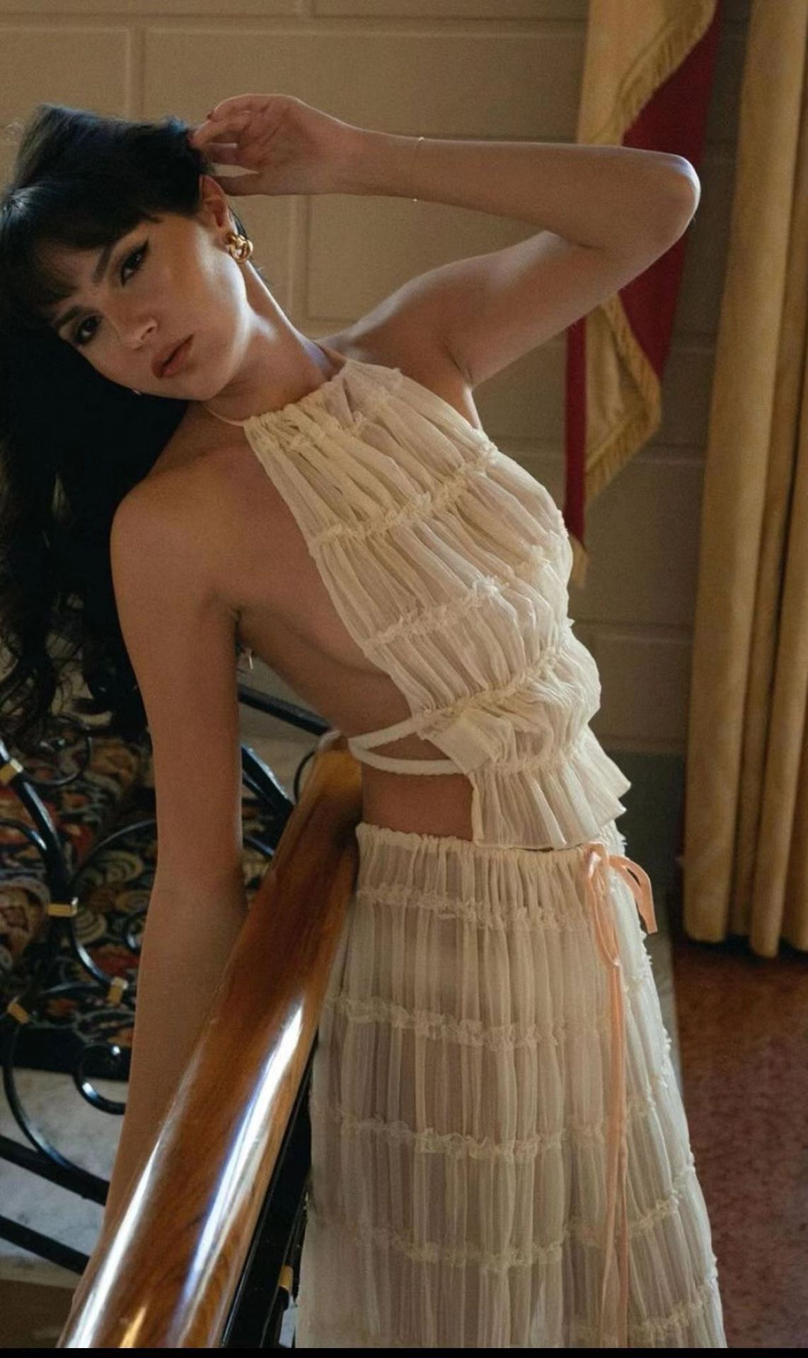 2-Piece Sleeveless Backless Halter Top And Pleated Long Skirt