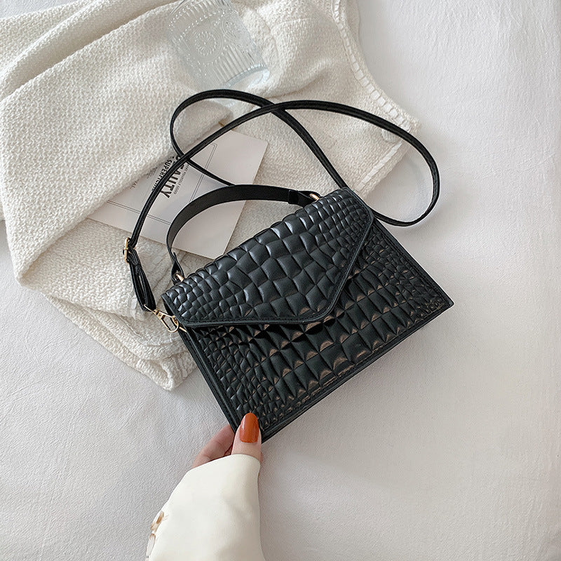 Crocodile Pattern Clamshell Bag